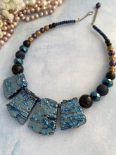 Afbeelding in Gallery-weergave laden, Diverse juwelen Unieke ketting met blauwe natuurstenen Unieke ketting met blauwe natuurstenen Choker blauw zwart Elegante ketting
