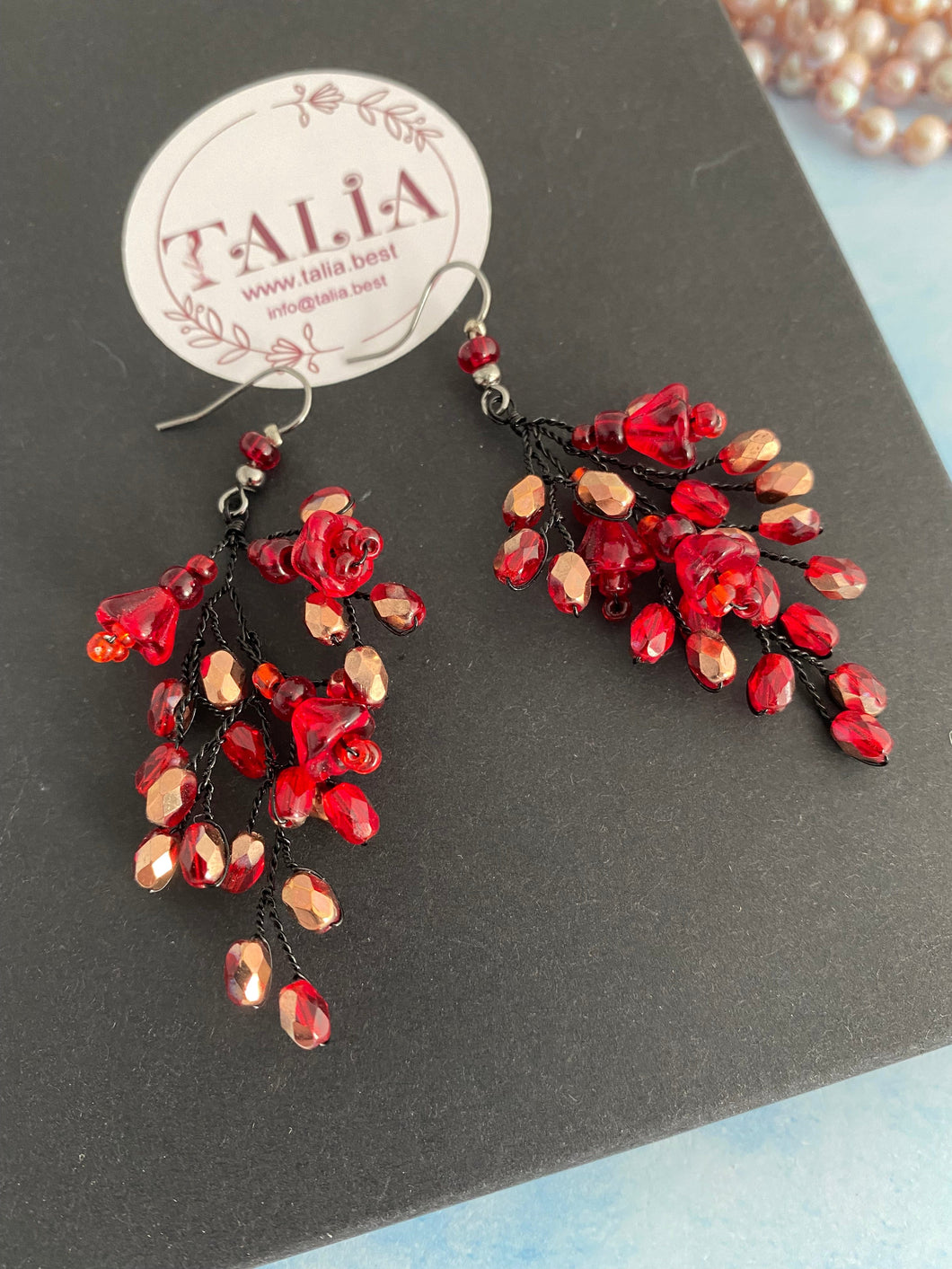 Earrings Lange rode oorbellen met bloemetjes en knopjes