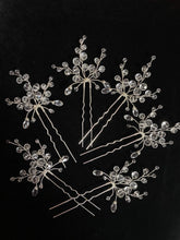 Afbeelding in Gallery-weergave laden, Haarspelden Haarspeld met kristallen clusters Haarspeld met kristallen clusters Haarsieraad Bruids Haarspeld communie haar Haaraccessoires Trouwkapsel
