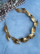Afbeelding in Gallery-weergave laden, Haarsieraad met blaadjes Tiara met blaadjes goud Grieks tiara Haarversiering Haaraccessoires met blaadjes
