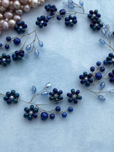 Afbeelding in Gallery-weergave laden, Haarstrengen Haarstreng met blauwe bloemetjes Haarsieraad met bloemetjes Haaraccessoires bruiloft blauw Bruidskapsel
